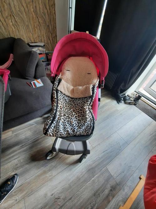 Roze stokke Kinderwagen met veel extra's, Kinderen en Baby's, Kinderwagens en Combinaties, Zo goed als nieuw, Overige merken, Ophalen