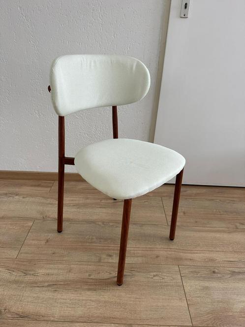 Nieuw Japandi Stijl stoelen 4 stuks, Huis en Inrichting, Stoelen, Nieuw, Vier, Kunststof, Metaal, Overige kleuren, Ophalen