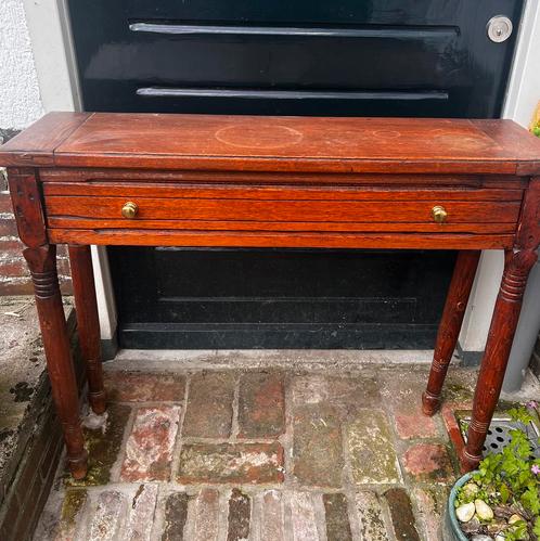 Sidetable met lade, Huis en Inrichting, Tafels | Sidetables, Gebruikt, 25 tot 50 cm, Rechthoekig, Grenenhout, Ophalen