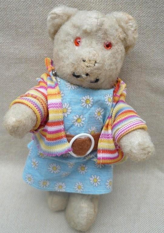 Klein oud wit teddybeertje    , Verzamelen, Beren en Cherished Teddies, Gebruikt, Stoffen beer, Overige merken, Ophalen of Verzenden