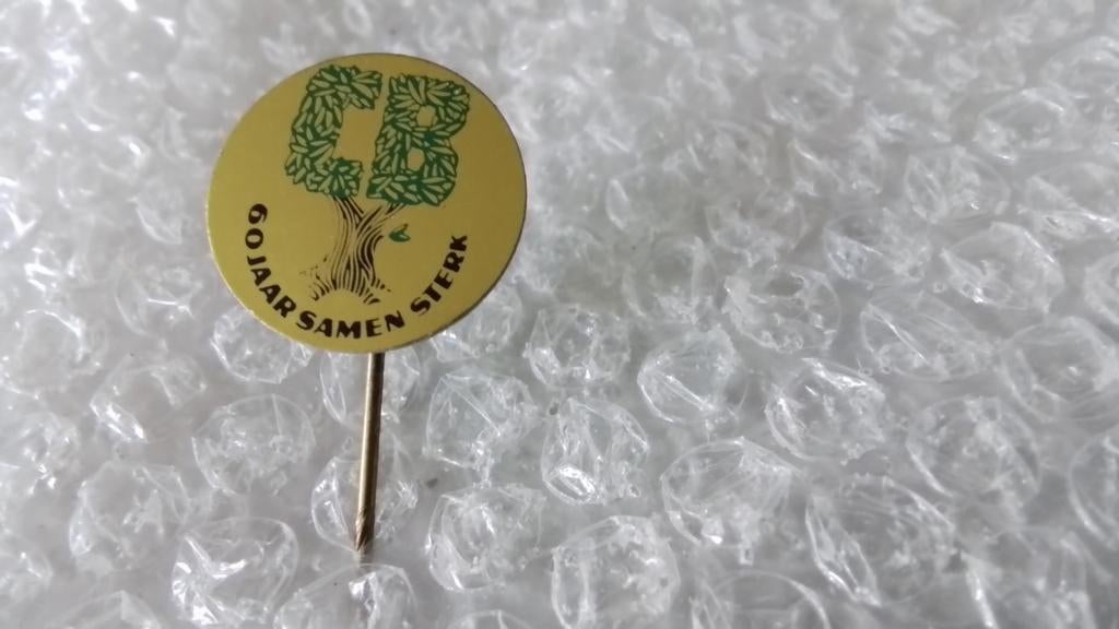 Speldje cebeco land en tuinbouw 60 jaar samen sterk, Ophalen of Verzenden, Gebruikt, Overige onderwerpen