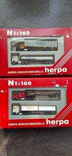 4 Herpa vrachtauto's 1:160 + 1 Roco, Hobby en Vrije tijd, Modeltreinen | N-Spoor, Gelijkstroom, Overige typen, Nieuw, Ophalen of Verzenden