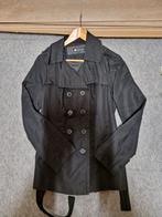 THE COTTON CLUB ZWARTE TRENCHCOAT MET CEINTUUR MAAT XL, Zwart, Maat 46/48 (XL) of groter, Nieuw, Ophalen of Verzenden