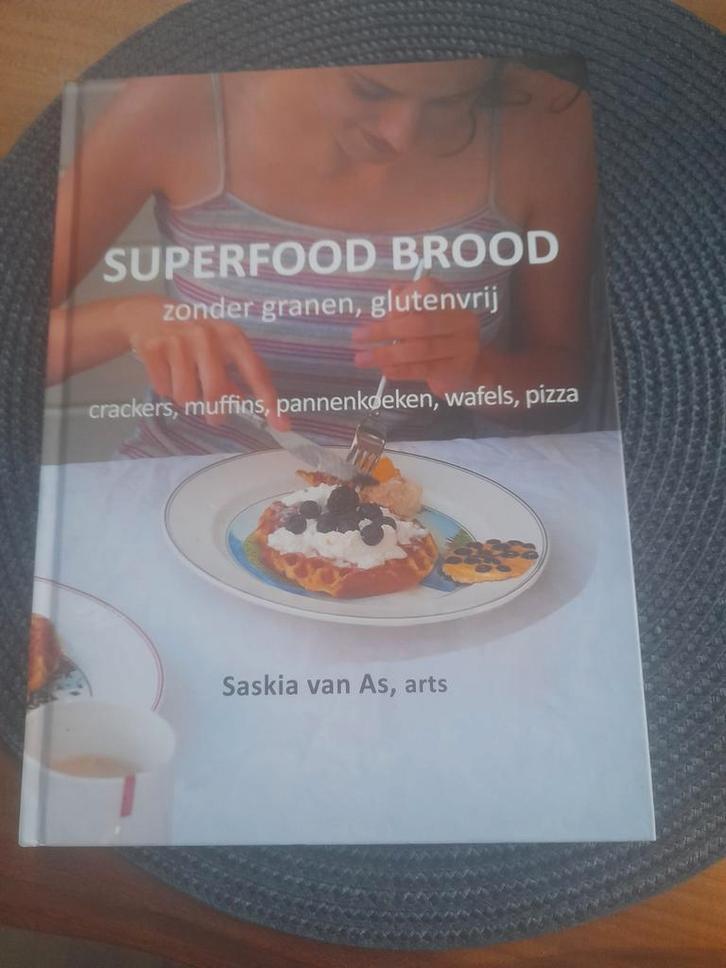 Saskia van As - Superfood brood, Boeken, Kookboeken, Zo goed als nieuw, Ophalen of Verzenden