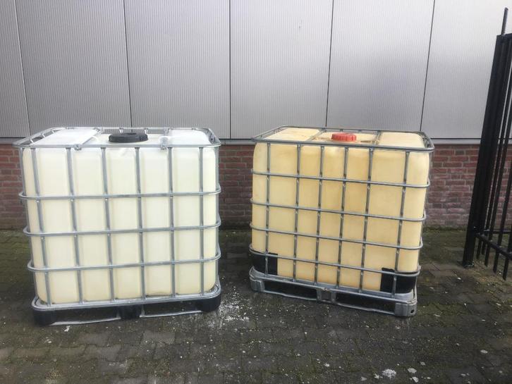 ibc 1000liter vaten, Tuin en Terras, Regentonnen, Zo goed als nieuw, Kunststof, 150 liter of meer, Met kraantje, Ophalen