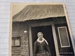 FOTOANSICHT KLEDERDRACHT VAN DE VELUWE GELOPEN., Ophalen of Verzenden, Voor 1940, Gebruikt