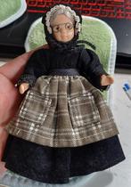 Poppenhuis popje, Ophalen of Verzenden, Zo goed als nieuw, Poppenhuis