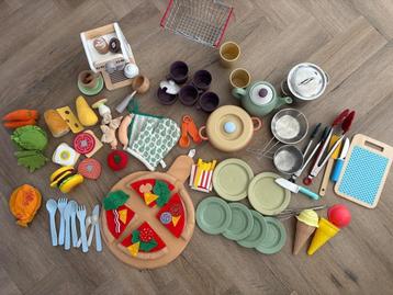 Accessoires speelkeukentje beschikbaar voor biedingen