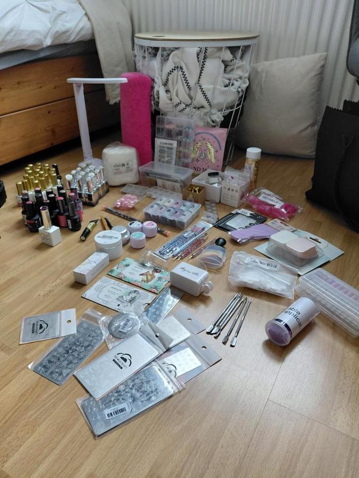Complete nagelset ! Biab, polygel, acryl, lampen en gellak, Sieraden, Tassen en Uiterlijk, Uiterlijk | Cosmetica en Make-up, Zo goed als nieuw