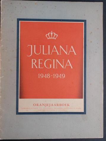 17x Juliana Regina Oranjejaarboeken (alle 17 samen) beschikbaar voor biedingen