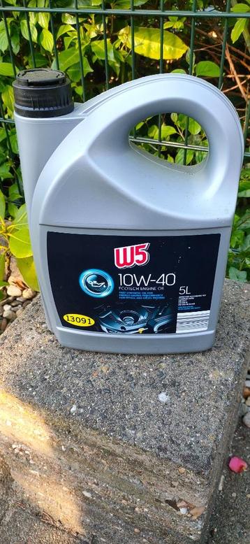 motorolie 2 x 5 ltr. beschikbaar voor biedingen