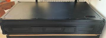 DJ set Flightcase (Odyssey) beschikbaar voor biedingen