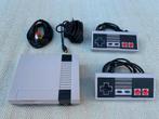 Mini NES + 2 Controllers - 620 ingebouwde retro games, Spelcomputers en Games, Spelcomputers | Nintendo NES, Ophalen of Verzenden