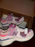 New balance 2002R (roze), Kleding | Dames, Ophalen of Verzenden, Zo goed als nieuw, Roze, Sneakers of Gympen