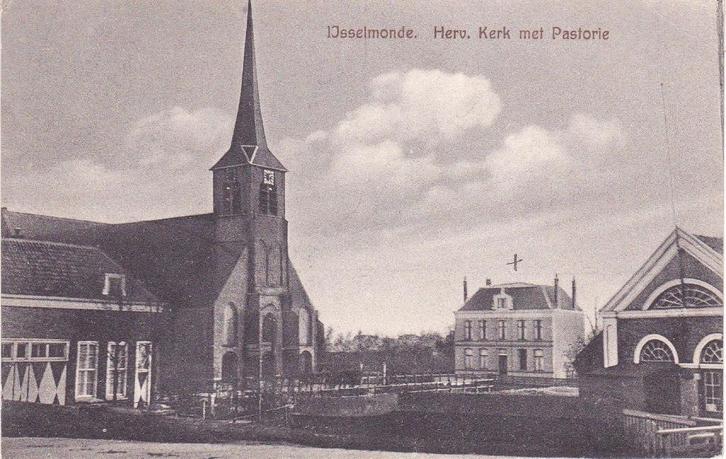 IJSSELMONDE   Herv. Kerk  met Pastorie, Verzamelen, Ansichtkaarten | Nederland, Noord-Brabant, Voor 1920, Verzenden