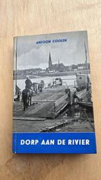 Dorp aan de rivier (gesigneerd), Boeken, Ophalen of Verzenden, Gelezen, Antoon Coolen