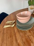 Fira servies, Ophalen