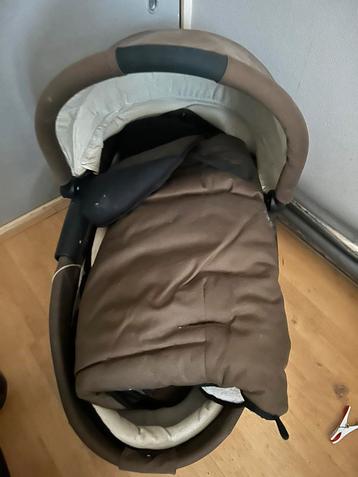Mutsy 2 in 1 kinderwagen beschikbaar voor biedingen