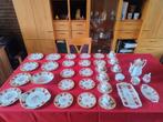 Royal Albert Lady Hamilton Servies - 40 Delig, Antiek en Kunst, Ophalen of Verzenden