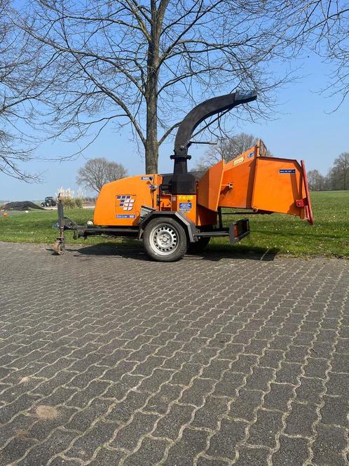 Takkenversnipperaar huren, Tuin en Terras, Hakselaars, Zo goed als nieuw, Ophalen of Verzenden