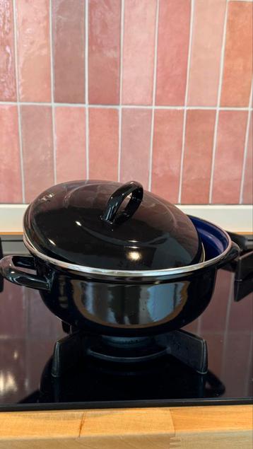 Zwart blauwe braadpan 24cm beschikbaar voor biedingen