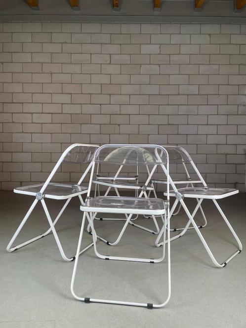 2x Anonima Castelli Plia klapstoel by Giancarlo Piretti, Huis en Inrichting, Stoelen, Gebruikt, Twee, Kunststof, Metaal, Wit, Ophalen