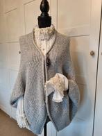 Grijs vest / cape Maat 38/40/42 met of zonder broche, Verzenden, Zo goed als nieuw, Maat 38/40 (M), Grijs