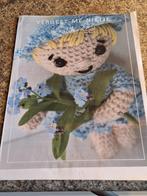 Haakpatroon Vergeet-Me-Nietje - Mrs. Hooked, Hobby en Vrije tijd, Breien en Haken, Ophalen of Verzenden, Zo goed als nieuw, Haken