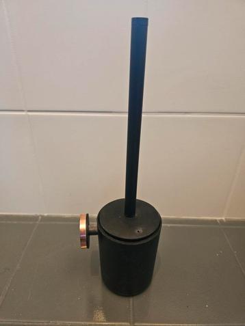 2x Tiger Urban Toiletborstel - Nette staat beschikbaar voor biedingen
