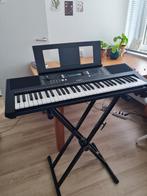 Yamaha PSR-E373 portable keyboard + stand + tas, Muziek en Instrumenten, Keyboards, 61 toetsen, Aanslaggevoelig, Zo goed als nieuw