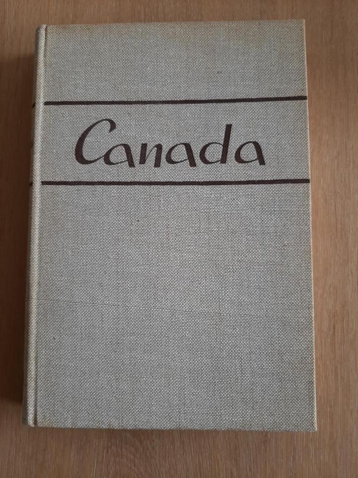 Canada - een jonge reus onder de landen, Boeken, Geschiedenis | Wereld, Gelezen, Noord-Amerika, 20e eeuw of later, Ophalen of Verzenden