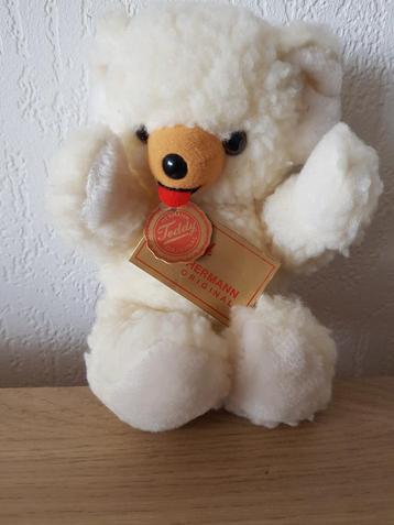 knuffelbeer beschikbaar voor biedingen