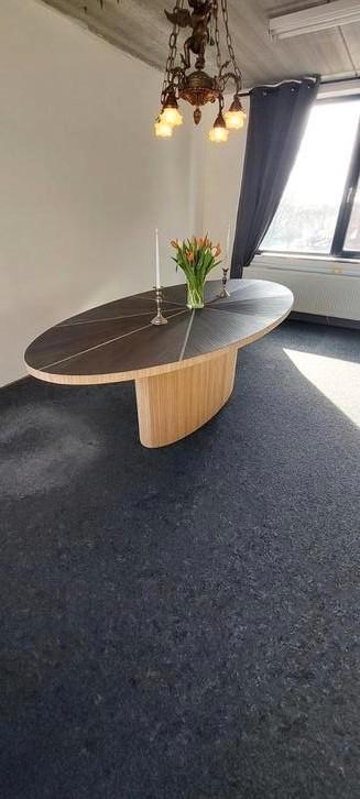 Ovale tafel van bamboe 240x110 cm