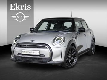 MINI 5-deurs Cooper Aut. Classic + Premium + Connected Navig beschikbaar voor biedingen