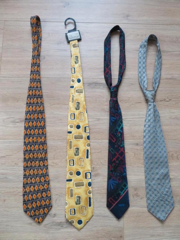 Stropdassen Nieuw. O.a. Amici + logo MCFE, Kleding | Heren, Overige Herenkleding, Zo goed als nieuw, Ophalen of Verzenden