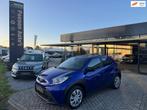 Toyota Aygo X 1.0 VVT-i S-CVT first|Cam|CC|LaneAssist, Stof, Gebruikt, 3 cilinders, Geïmporteerd