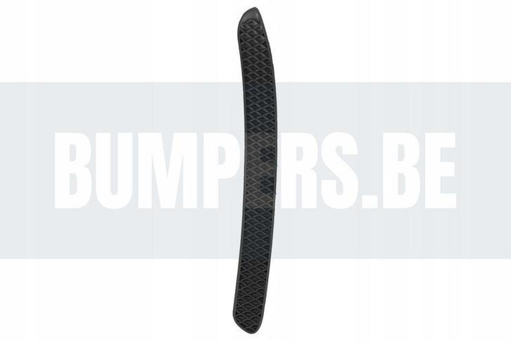 GRILL MERCEDES CLA W117 LIFT 2016 AMG RIGHT REAR BUMPER GRIL, Auto-onderdelen, Overige Auto-onderdelen, Gebruikt, 6 maanden garantie