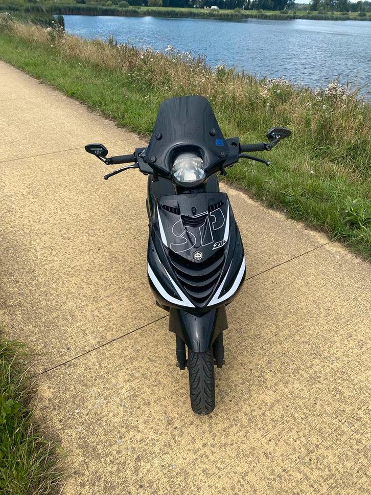 Piaggio zip 4t | bj 2011 |, Fietsen en Brommers, Scooters | Piaggio, Zo goed als nieuw, Zip, Maximaal 45 km/u, Benzine, Ophalen