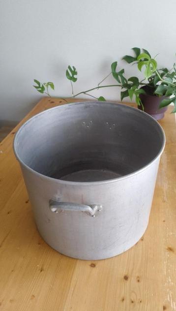 Grote pan, 55 liter (gebruikt voor bier maken) beschikbaar voor biedingen