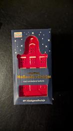 Postcodeloterij klokgevelhuisje - Nieuw in doos, Kunststof, Nieuw, Ophalen of Verzenden, Rood