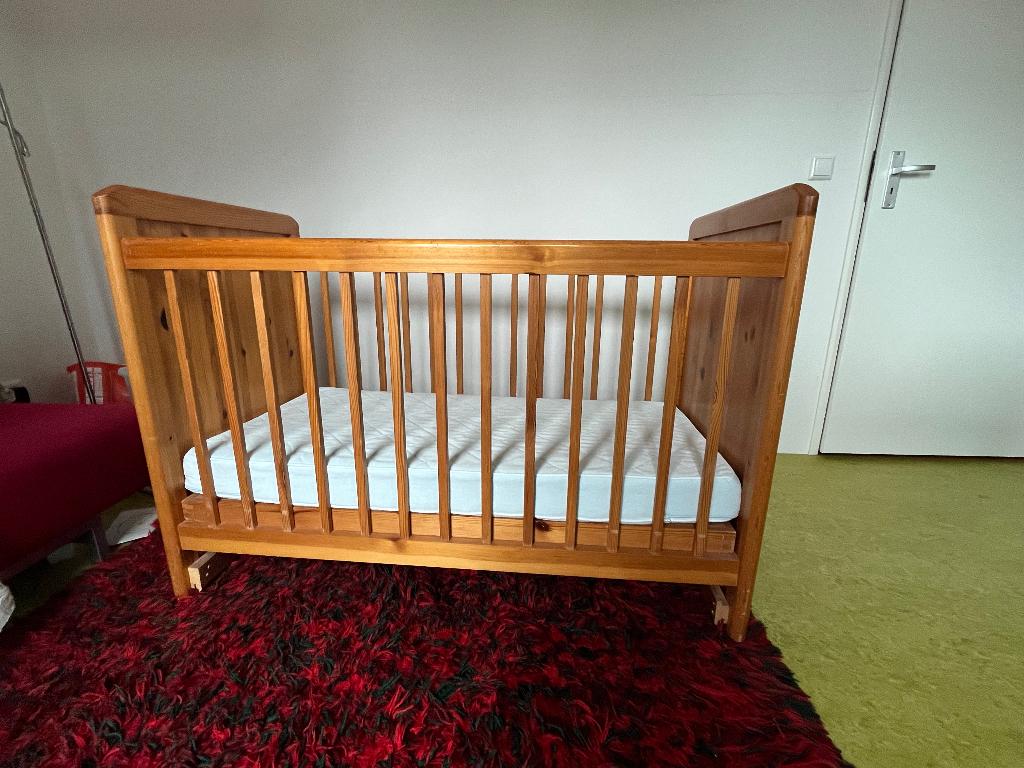 Houten kinderledikant, Kinderen en Baby's, Babywiegjes en Ledikanten, Ophalen, Gebruikt, Ledikant