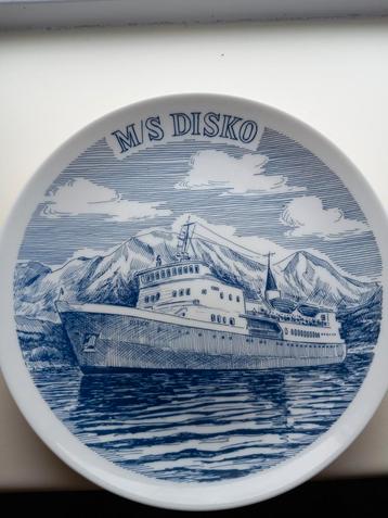 Porseleinen bord uit Groenland.20cmx20cm/ boek Eskimo beschikbaar voor biedingen