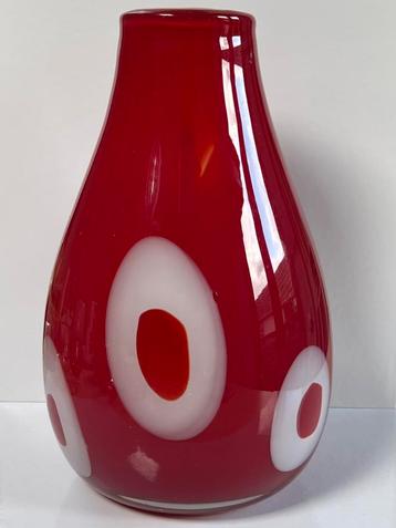 Vintage rode designvaas -Murano stijl beschikbaar voor biedingen