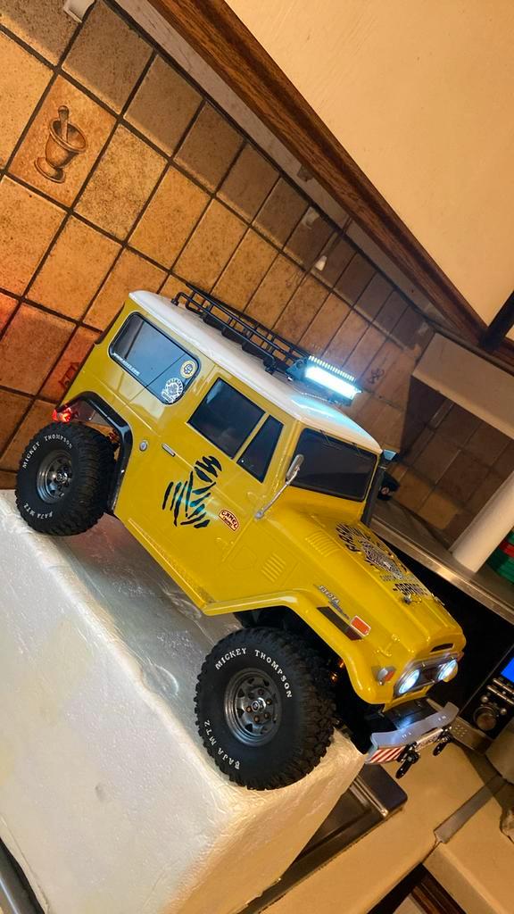 RC Tamiya Toyota Land Cruiser XB PRO ZGAN, Hobby en Vrije tijd, Modelbouw | Radiografisch | Auto's, Zo goed als nieuw, Auto offroad
