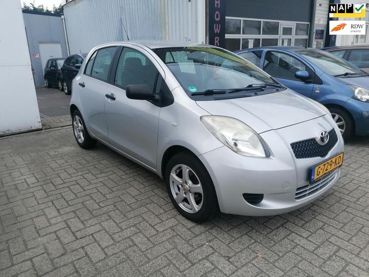 Toyota Yaris 1.3 VVTi Terra, Auto's, Toyota, Bedrijf, Te koop, Yaris, ABS, Airbags, Airconditioning, Boordcomputer, Centrale vergrendeling