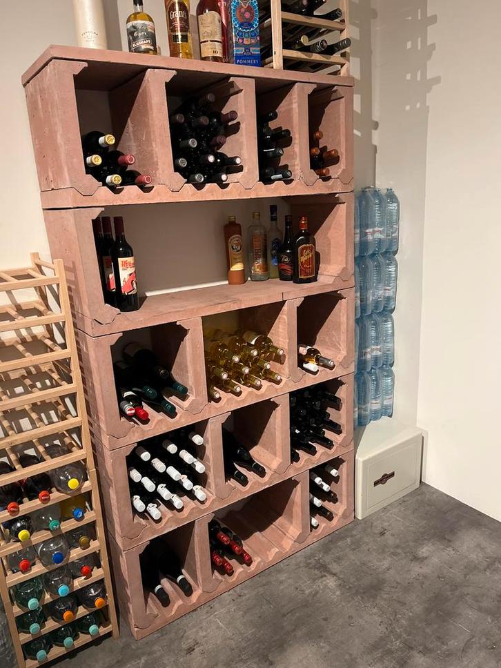 Stenen wijnkelder / wijnrek gardevin eurocave, Huis en Inrichting, Woonaccessoires | Wijnrekken, Gebruikt, 75 cm of meer, Overige materialen