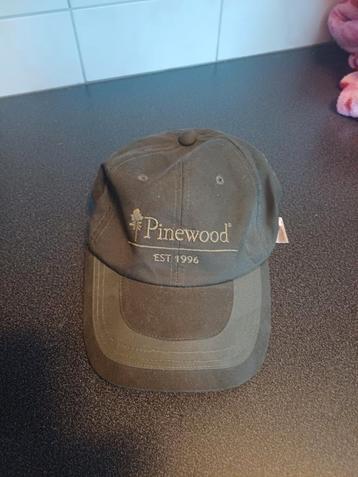 Te koop nieuwe pinewood jacht pet 