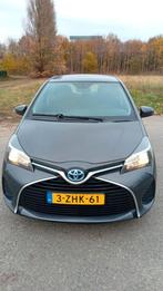 Toyota Yaris 1.5 HSD 55KW 5DRS 2015 Grijs!  313000 km., Auto's, 1497 cc, 74 pk, 4 cilinders, Origineel Nederlands