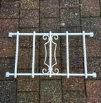 Raam sierwerk, Ophalen