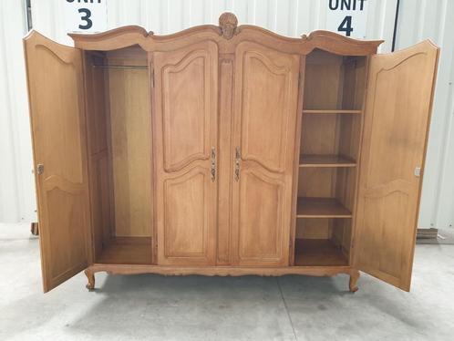 Prachtige Queen Ann Kleidingkast. Het kan geleverd worden., Huis en Inrichting, Kasten | Kledingkasten, Gebruikt, 200 cm of meer
